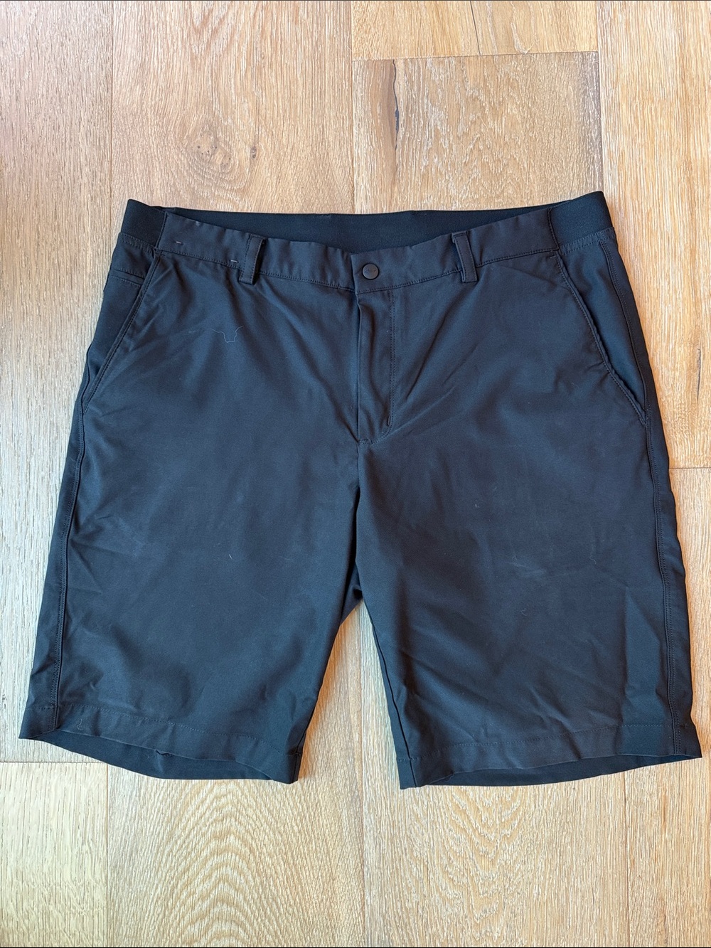 Greg Norman Men's Black Performance Golf Shorts size 36